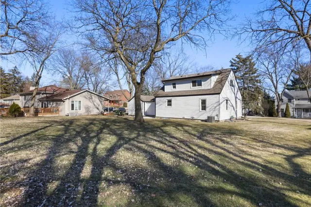 $3,699 | 1S480 Monterey Avenue, Oakbrook Terrace, IL 60181