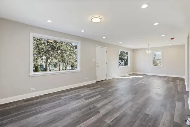 $3,699 | 1S480 Monterey Avenue, Oakbrook Terrace, IL 60181