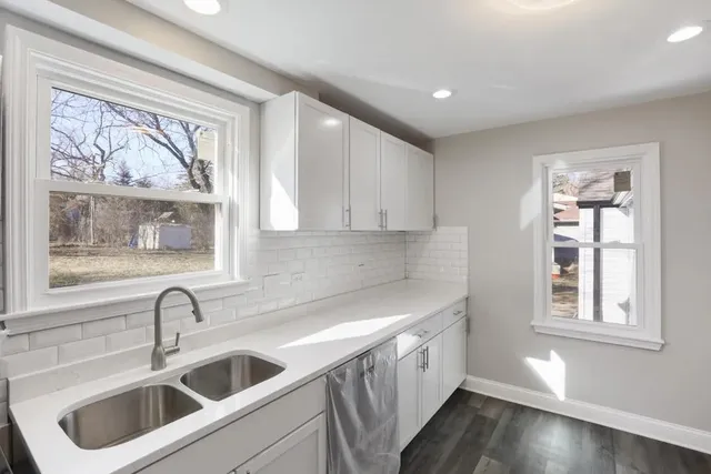 $3,699 | 1S480 Monterey Avenue, Oakbrook Terrace, IL 60181