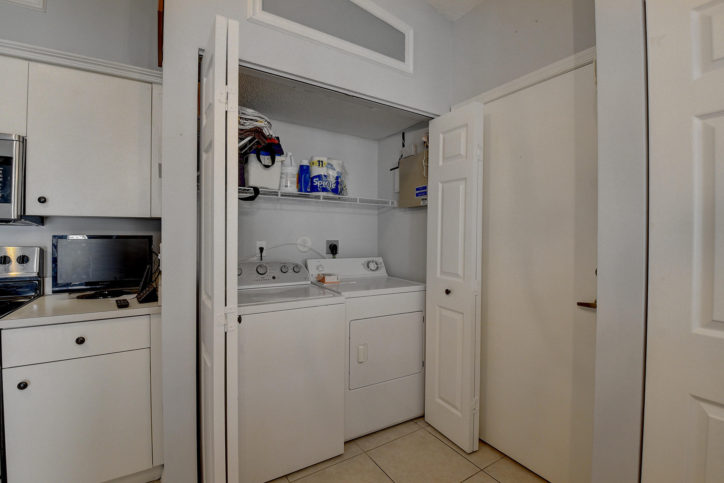 6056 Petunia Road Delray Beach, FL 33484 - Photo 11 of 52 2 (11)