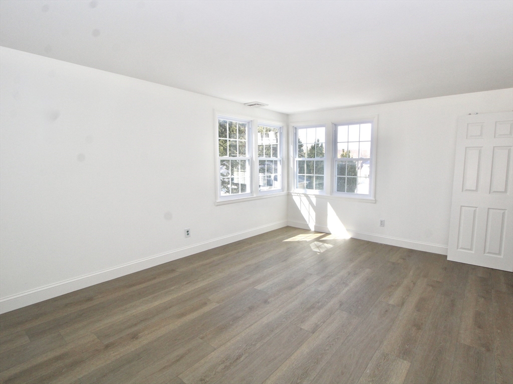 18 Palisades Street Worcester, MA 01604 - Photo 15 of 17