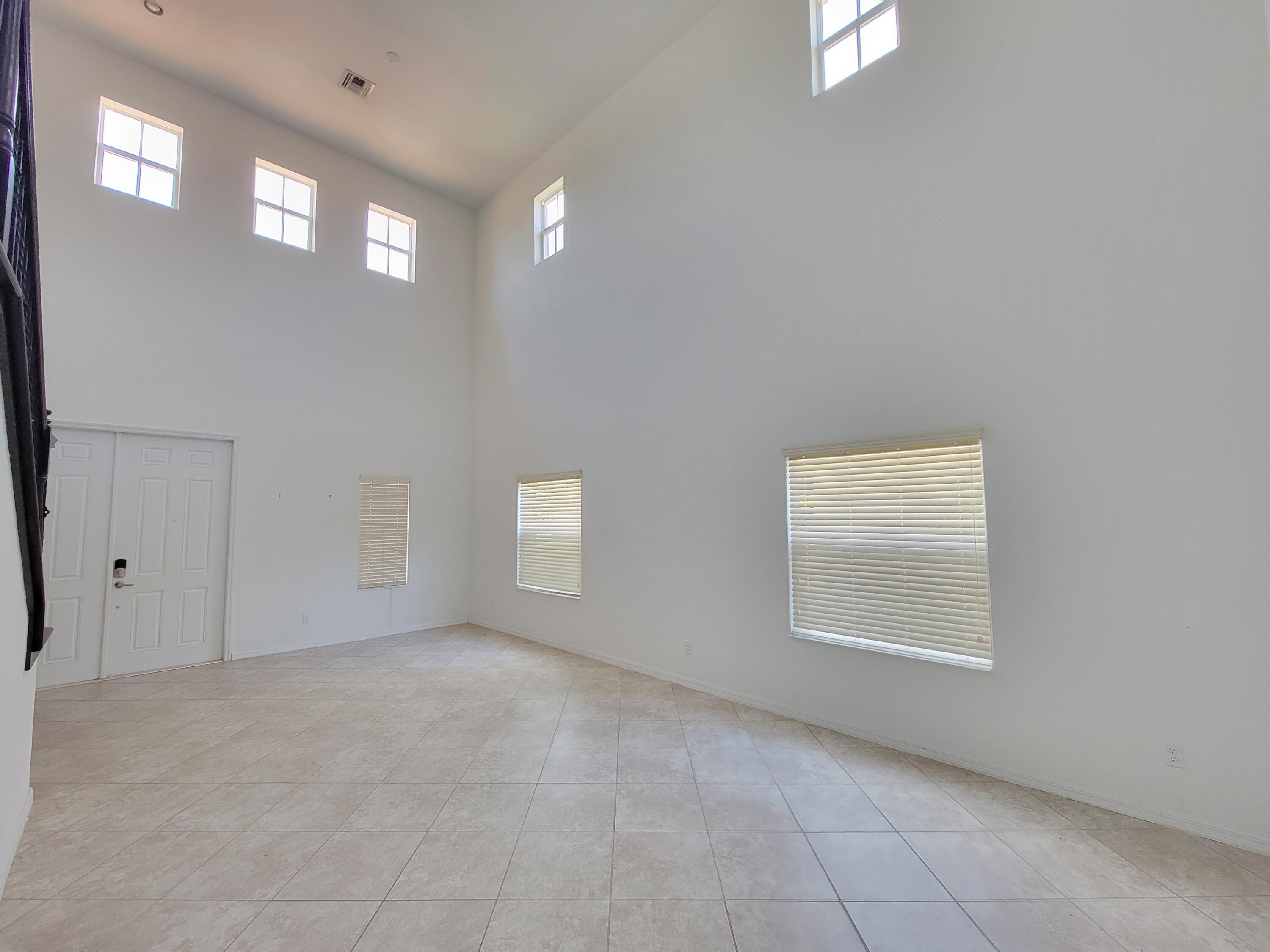 183 Rudder Cay Way Jupiter, FL 33458 - Photo 8 of 49 20220624_142734
