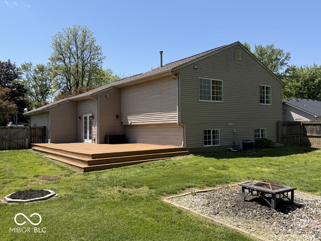 1006 East Walnut Street Frankton, IN 46044 - Photo 4 of 19