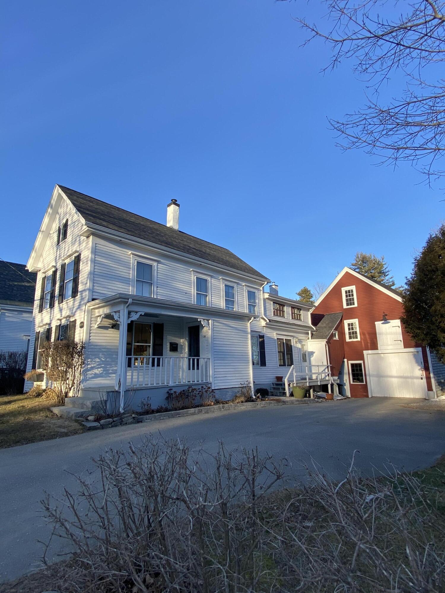 20 Knox Street Thomaston, ME 04861 - Photo 2 of 51 7F19A577-0FD8-40C1-A603-FFD75ABE7A9C