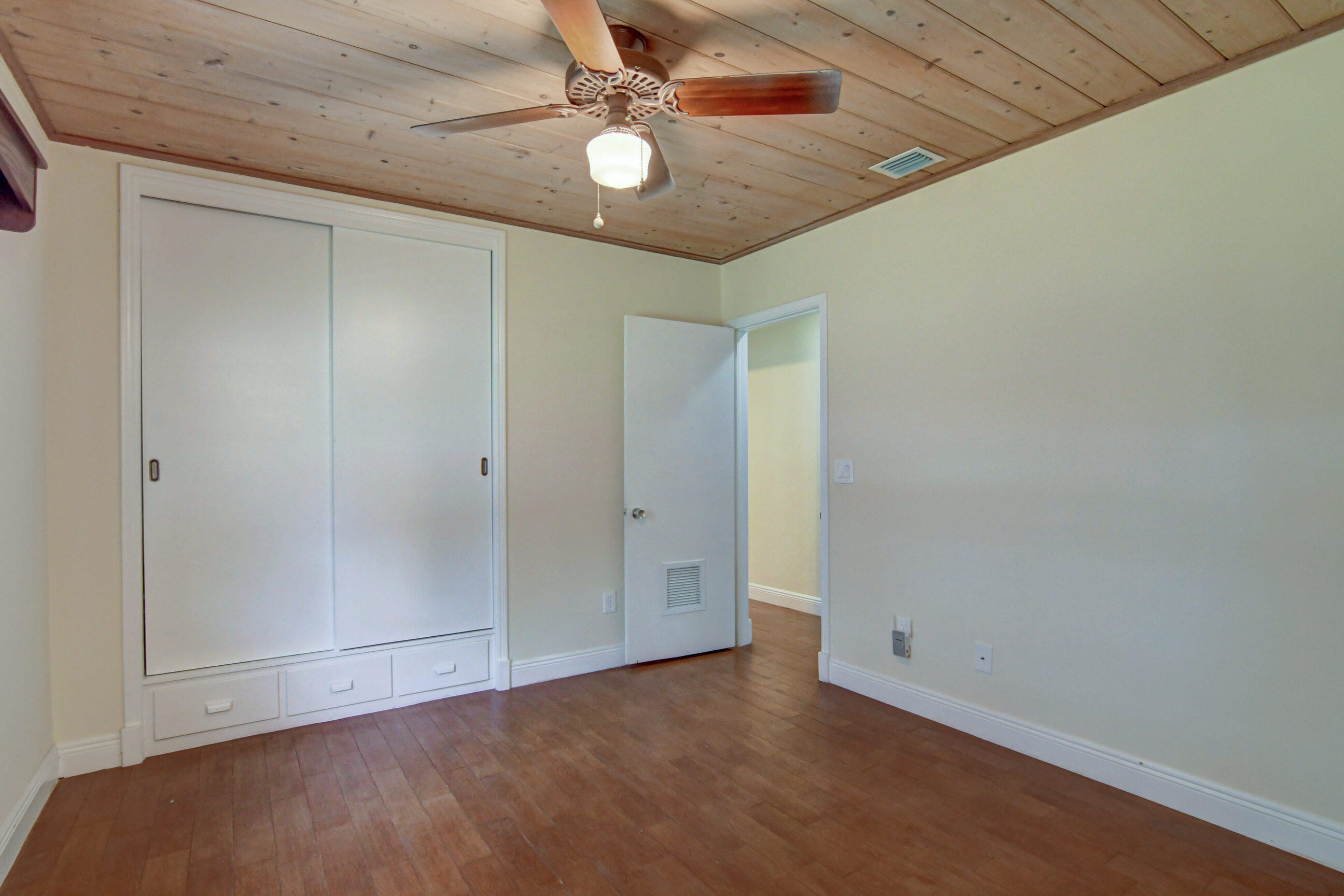 6465 High Ridge Road Lake Worth, FL 33462 - Photo 22 of 51 6465 High Ridge Bedroom 2a