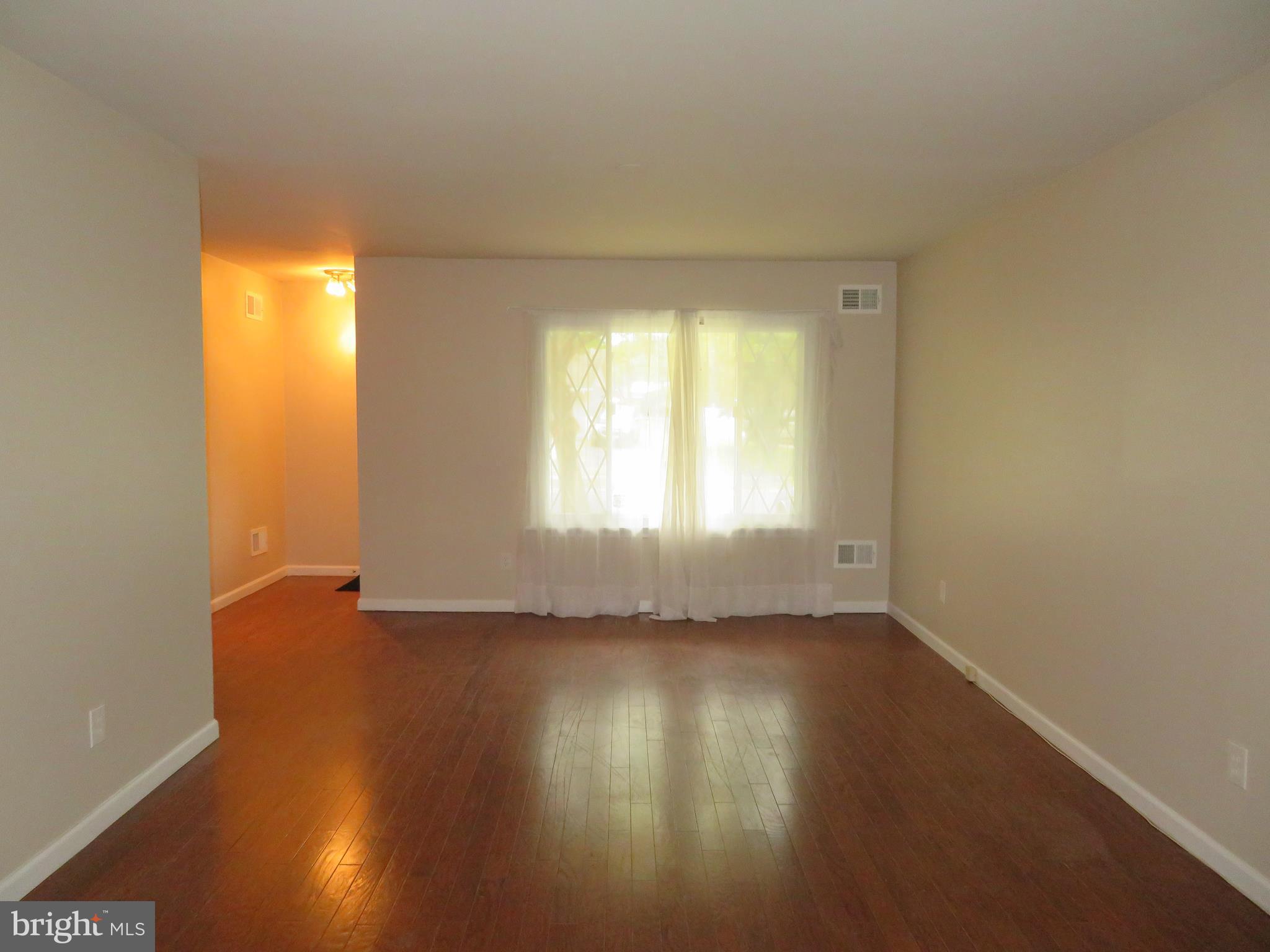 1124 Hamlin Road Waldorf, MD 20602 - Photo 2 of 29 Gallery Image 2