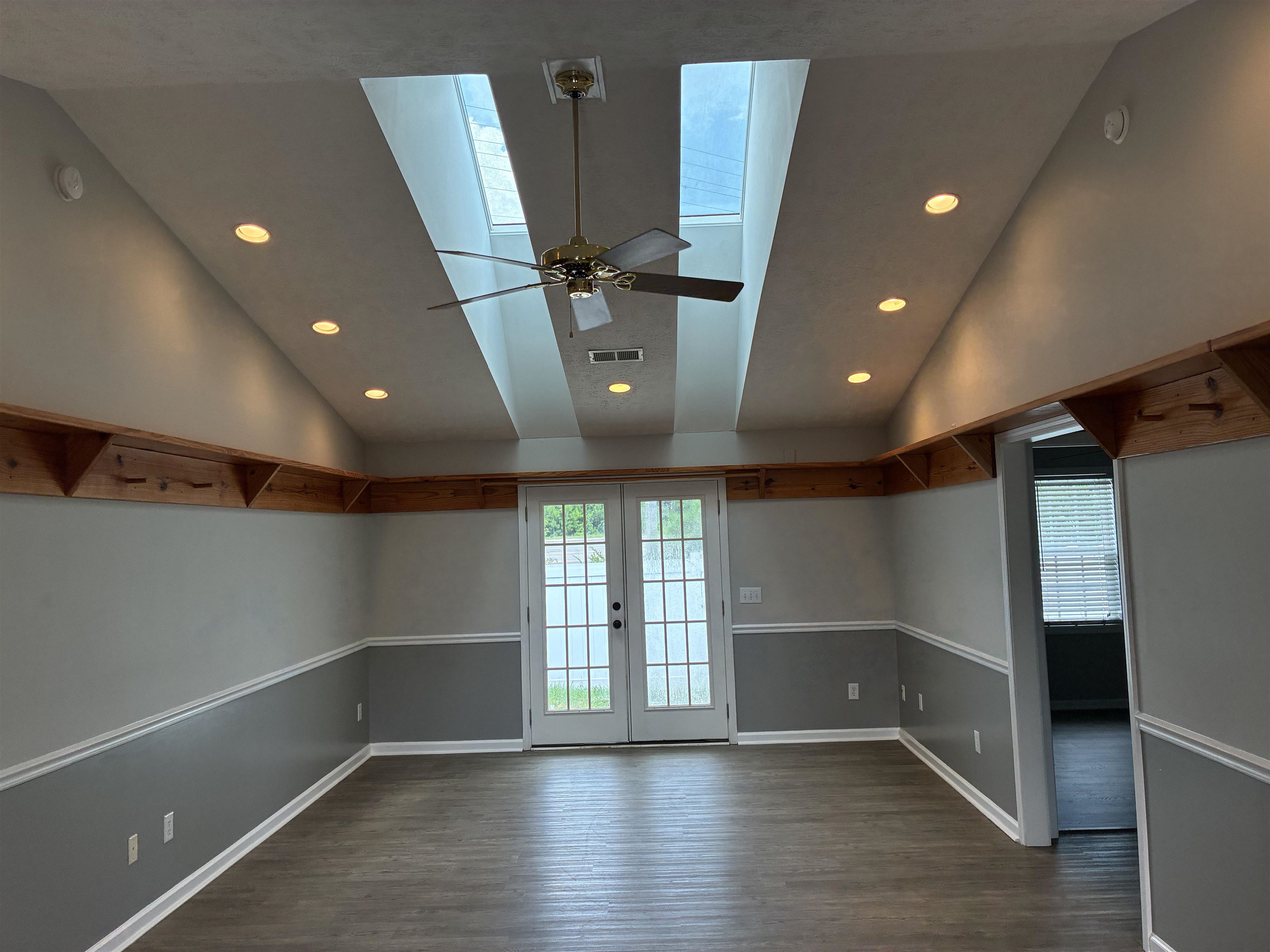 9565 Sullivan Drive Murrells Inlet, SC 29576 - Photo 2 of 28