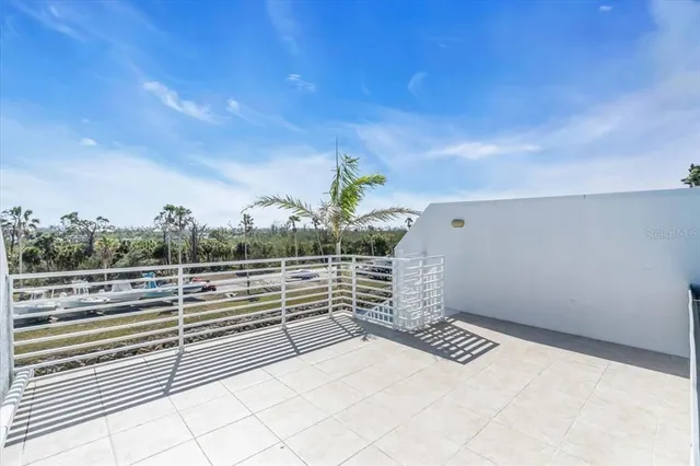 $450,000 | 8230 Harborside Circle, Englewood, FL 34224