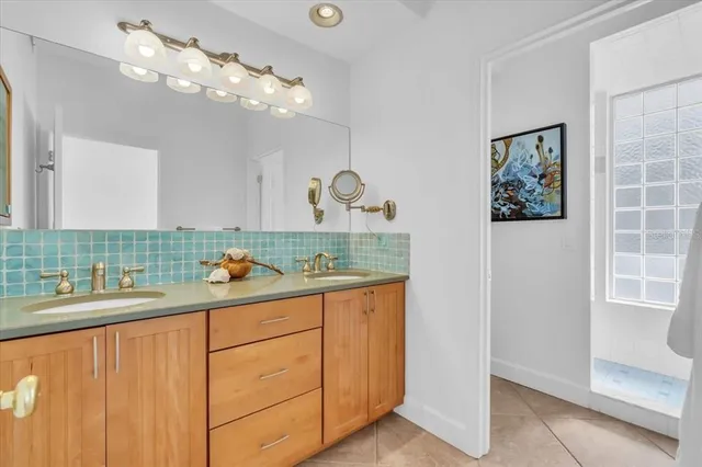 $450,000 | 8230 Harborside Circle, Englewood, FL 34224