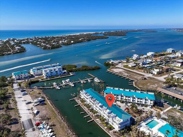 $450,000 | 8230 Harborside Circle, Englewood, FL 34224