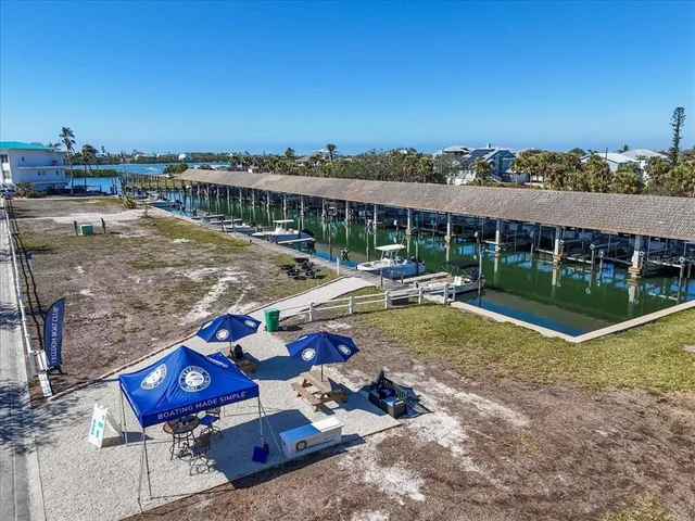 $450,000 | 8230 Harborside Circle, Englewood, FL 34224