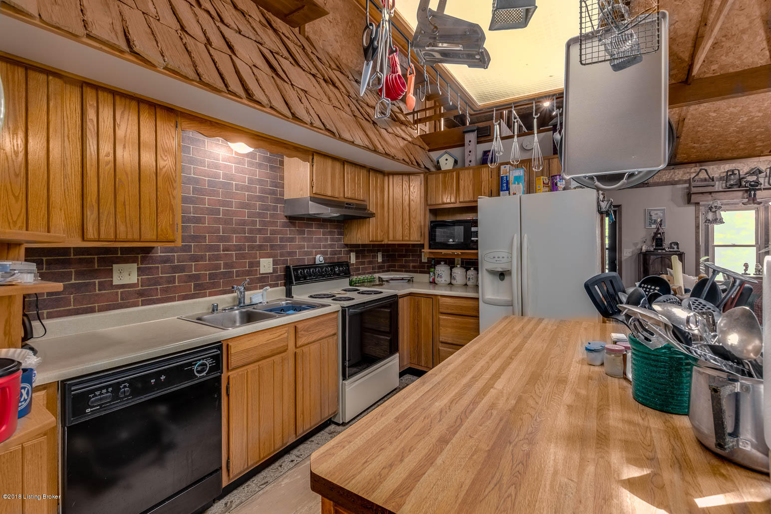 992 Mink Run Road Frankfort, KY 40601 - Photo 9 of 29 One of a Kind Kitchen & Island