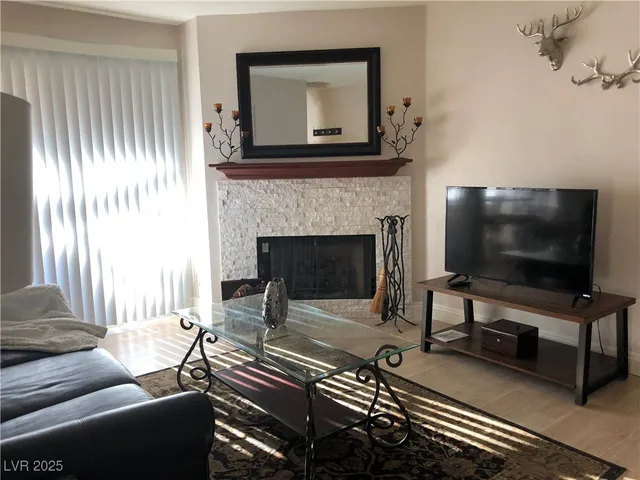 $1,995 | 2200 South Fort Apache Road, Unit 2199, Las Vegas, NV 89117