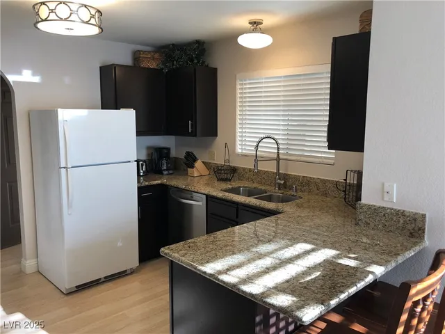 $1,995 | 2200 South Fort Apache Road, Unit 2199, Las Vegas, NV 89117
