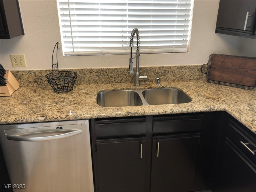 2200 South Fort Apache Road, Unit 2199 Las Vegas, NV 89117 - Photo 4 of 26