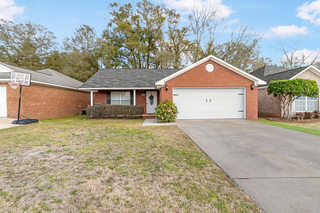 217 Spyglass Road Dothan, AL 36305 - Photo 1 of 20 Main View