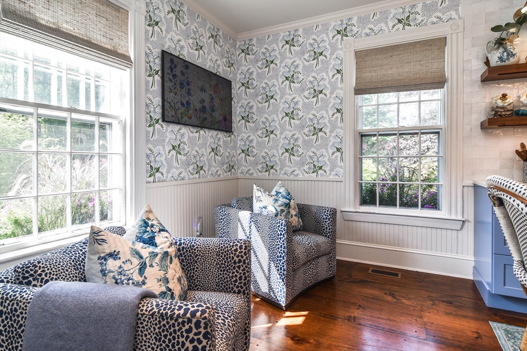 178 Dedham Street Dover, MA 02030 - Photo 12 of 41