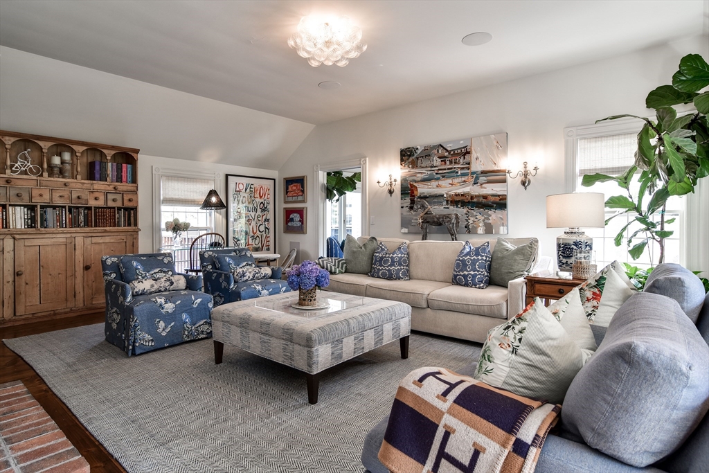 178 Dedham Street Dover, MA 02030 - Photo 5 of 41