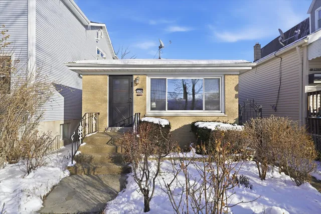 $444,999 | 3415 North Kenton Avenue, Chicago, IL 60641