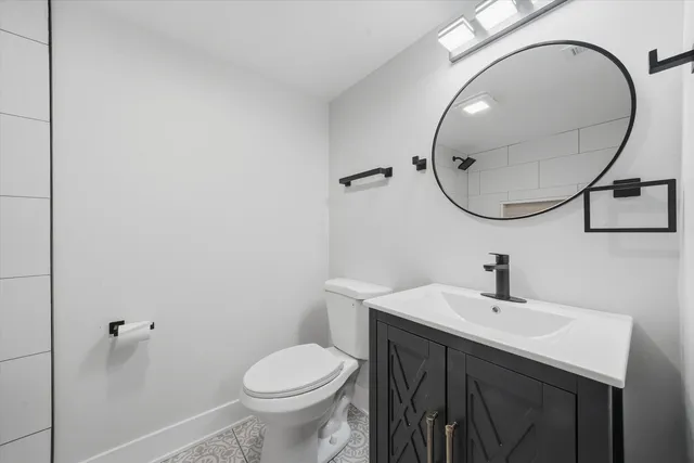 $444,999 | 3415 North Kenton Avenue, Chicago, IL 60641