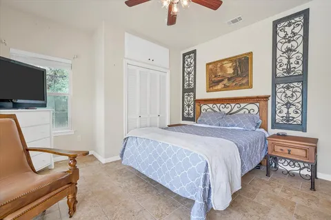 $575,000 | 18609 Venture Drive, Point Venture, TX 78645