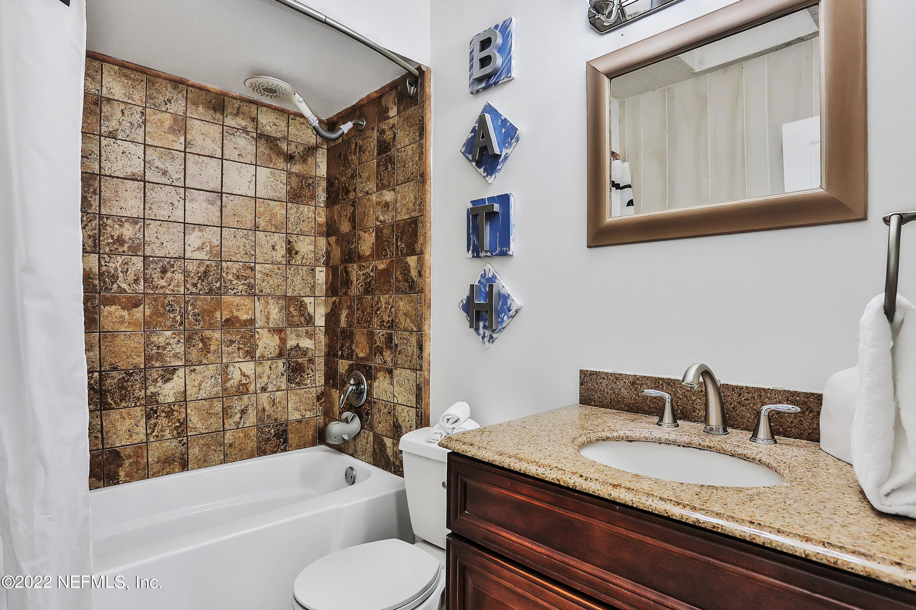 3973 High Pine Road Jacksonville, FL 32225 - Photo 20 of 45 Hallway guest bathroom