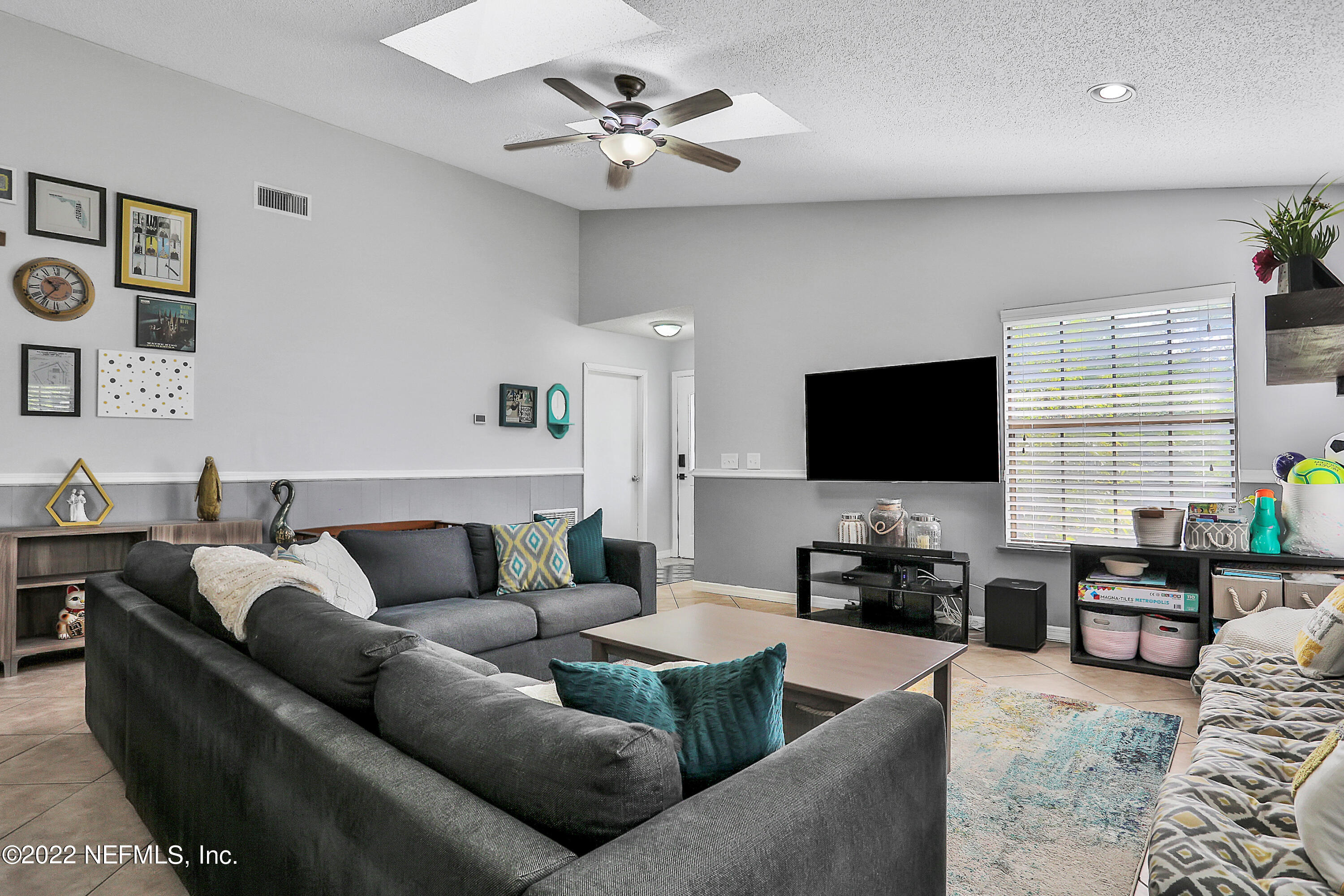 3973 High Pine Road Jacksonville, FL 32225 - Photo 8 of 45 Spacious living area