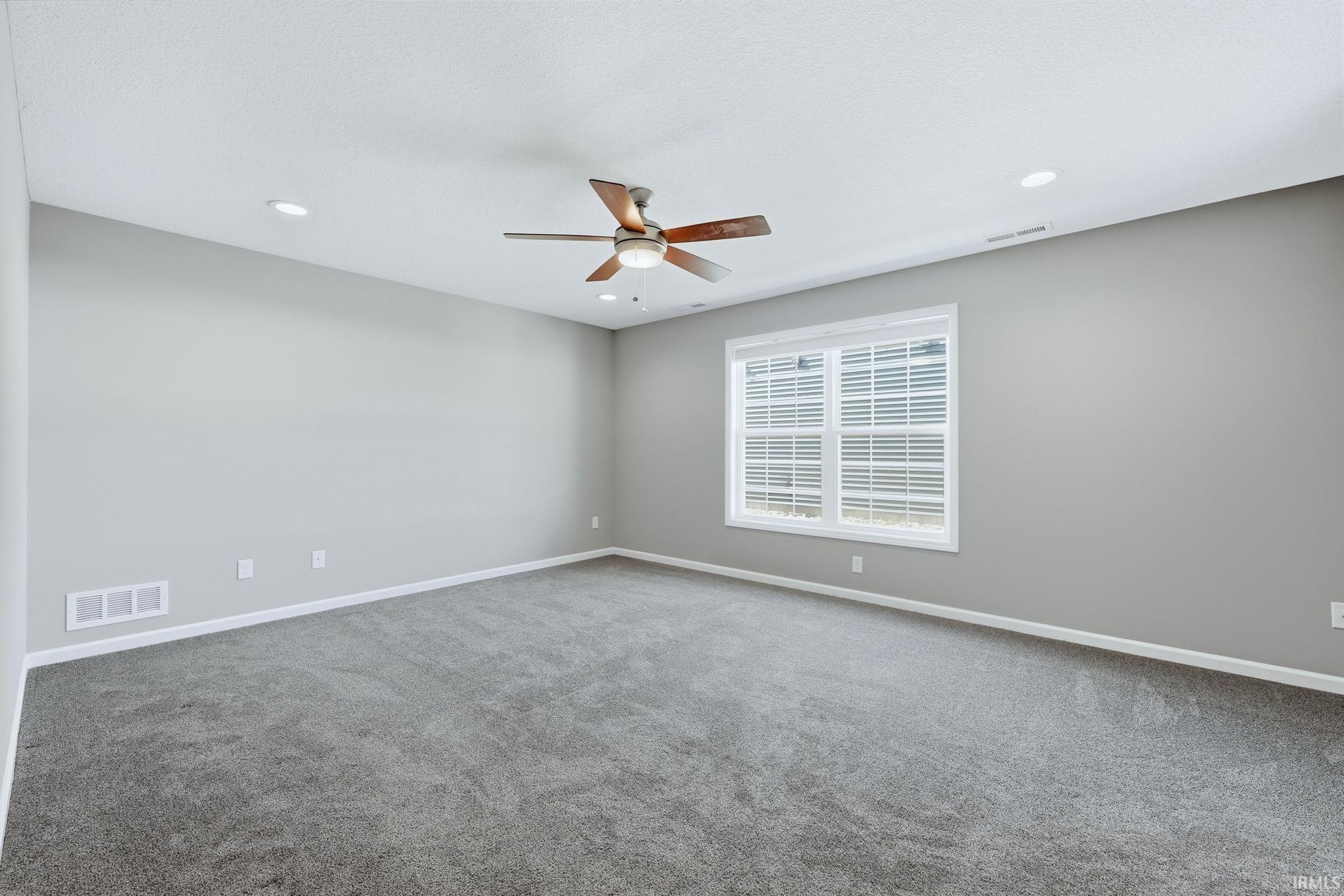 10491 Fieldlight Boulevard Fort Wayne, IN 46835 - Photo 13 of 34