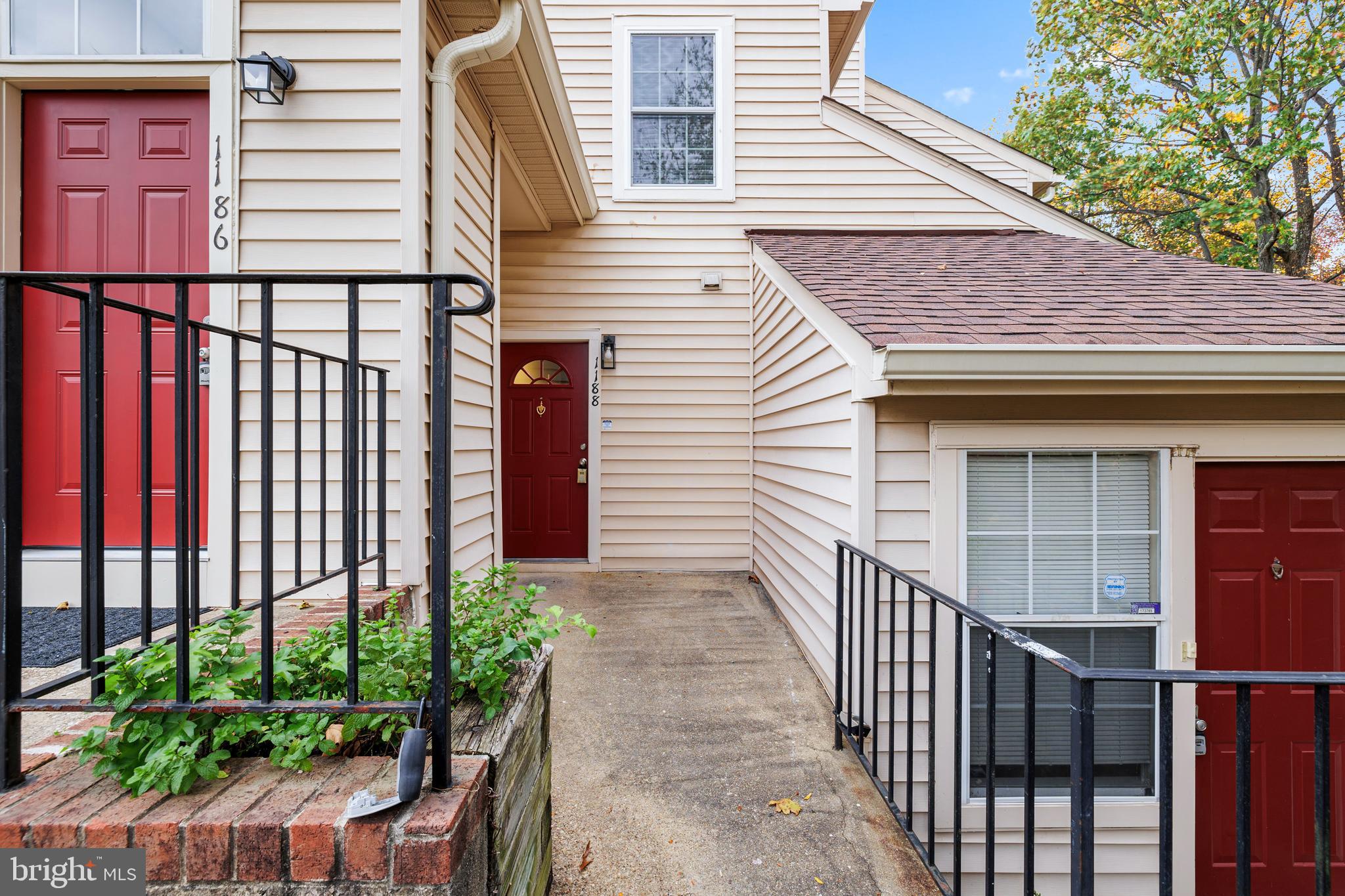 1188 Windemere Court Fort Washington, MD 20744 - Photo 2 of 33