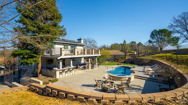 $1,290,000 | 220 Hidden Valley Lane, Vacaville, CA 95688
