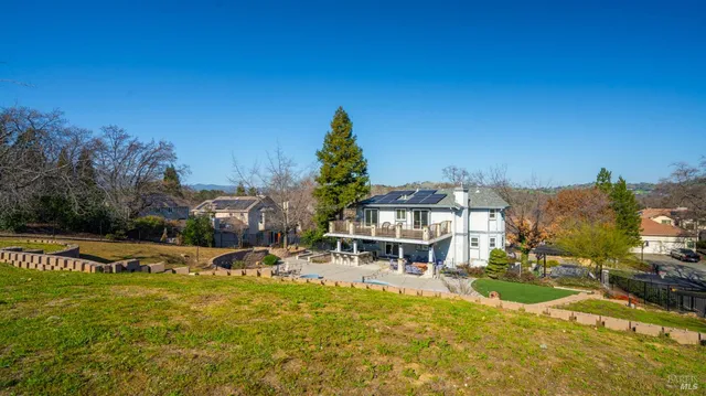 $1,290,000 | 220 Hidden Valley Lane, Vacaville, CA 95688