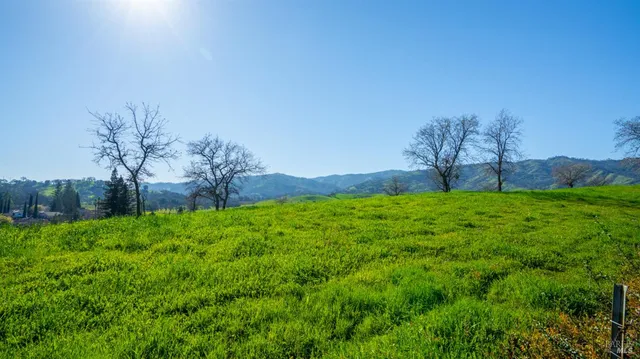 $1,290,000 | 220 Hidden Valley Lane, Vacaville, CA 95688