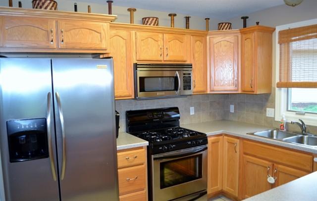 13630 Falcon Ridge Cove Fort Wayne, IN 46845 - Photo 11 of 27