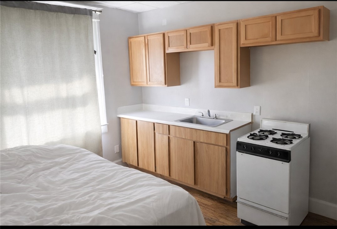 91 Wellington Avenue Rochester, NY 14611 - Photo 12 of 17