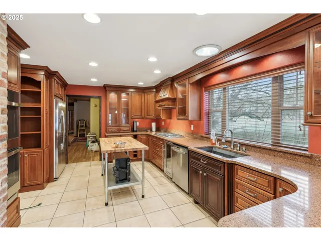 $950,000 | 62111 Lakeview Lane, La Grande, OR 97850