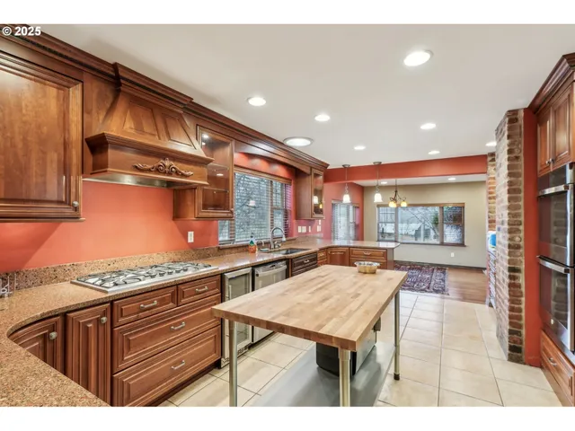 $950,000 | 62111 Lakeview Lane, La Grande, OR 97850