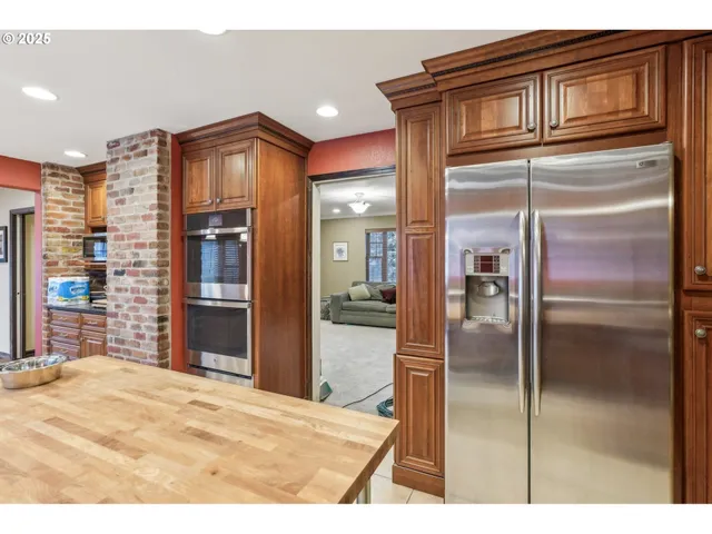 $950,000 | 62111 Lakeview Lane, La Grande, OR 97850