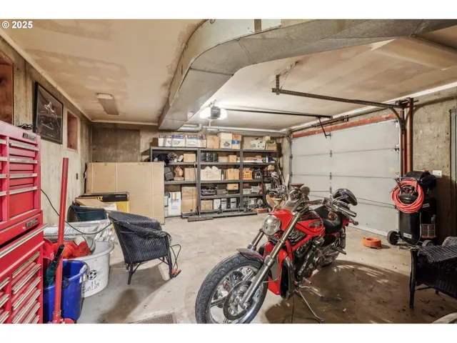 $950,000 | 62111 Lakeview Lane, La Grande, OR 97850