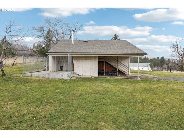 $950,000 | 62111 Lakeview Lane, La Grande, OR 97850
