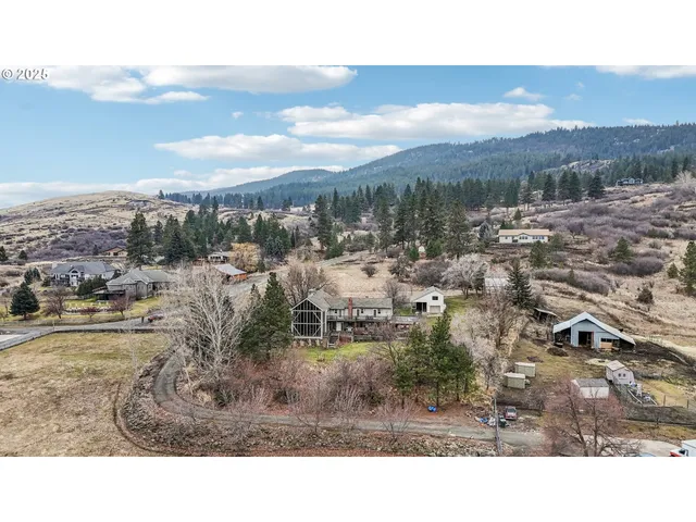 $950,000 | 62111 Lakeview Lane, La Grande, OR 97850