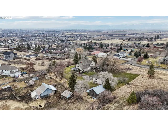 $950,000 | 62111 Lakeview Lane, La Grande, OR 97850