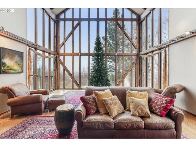 $950,000 | 62111 Lakeview Lane, La Grande, OR 97850