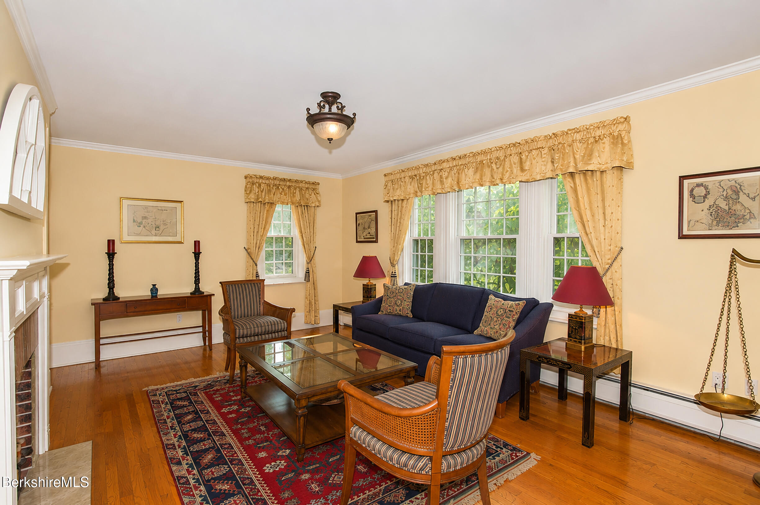 53 Main Street Stockbridge, MA 01262 - Photo 9 of 61 parlor