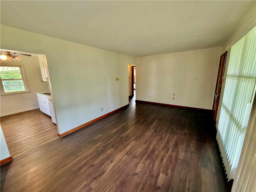 1120 North Oakcrest Avenue Decatur, IL 62522 - Photo 7 of 15