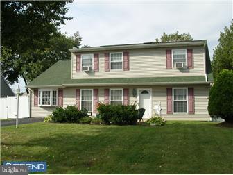 43 Canoebirch Road Levittown, PA 19057 - Photo 1 of 11