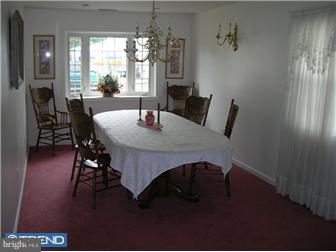 43 Canoebirch Road Levittown, PA 19057 - Photo 4 of 11