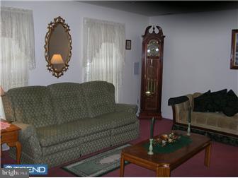 43 Canoebirch Road Levittown, PA 19057 - Photo 6 of 11