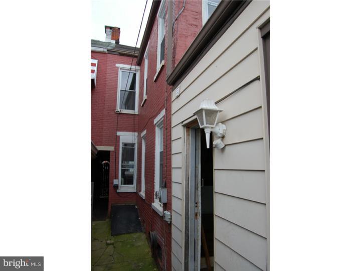 634 Locust Street Reading, PA 19604 - Photo 3 of 15 Gallery Image 3