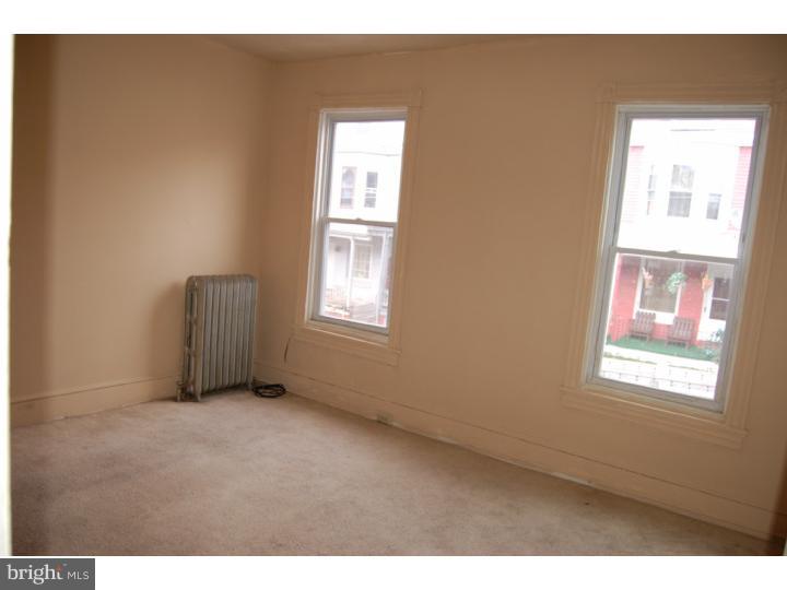 634 Locust Street Reading, PA 19604 - Photo 8 of 15 Gallery Image 8