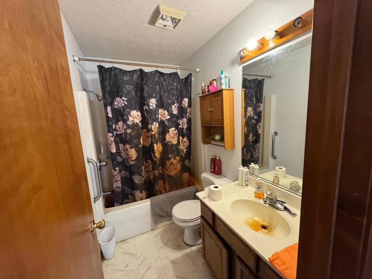 1217 Daisy Street Southeast De Motte, IN 46310 - Photo 9 of 10 1280x960